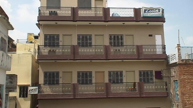 Leela Guest House Varanasi Esterno foto