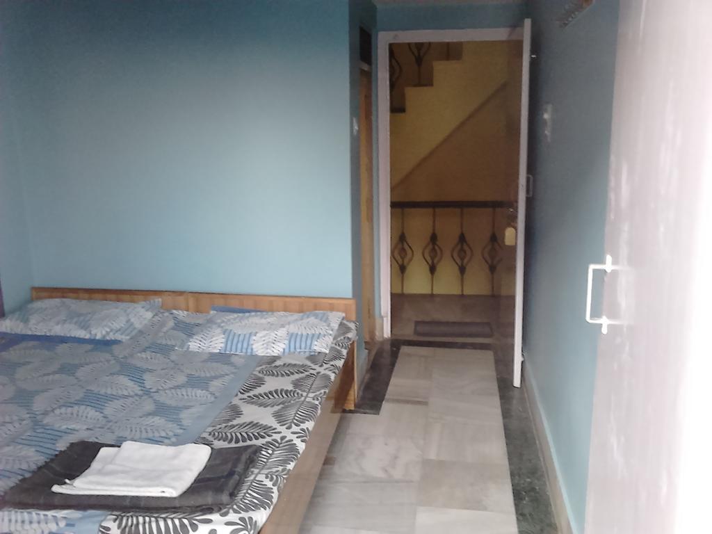 Leela Guest House Varanasi Camera foto