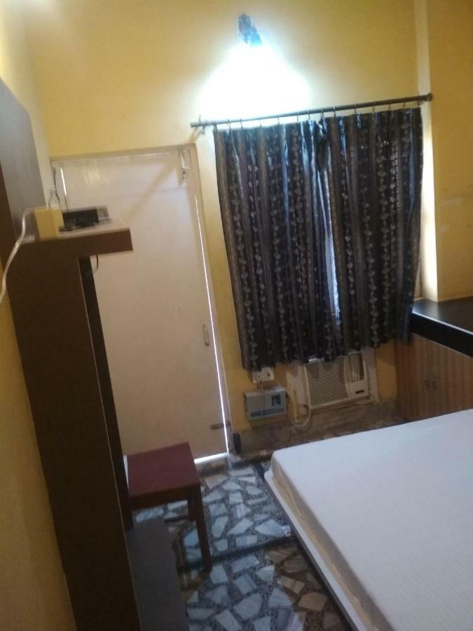 Leela Guest House Varanasi Esterno foto
